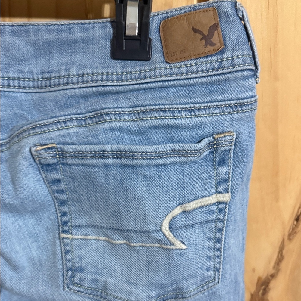 American Eagle Outfitters Light Blue Boot Cut Jeans - Picture 4 of 5